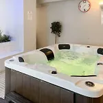 公寓 Strathmore Scarborough, Pool, Gym, Parking *
