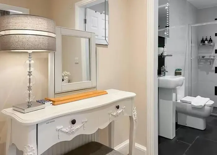 Strathmore Scarborough, Pool, Gym, Parking * سكرابورو