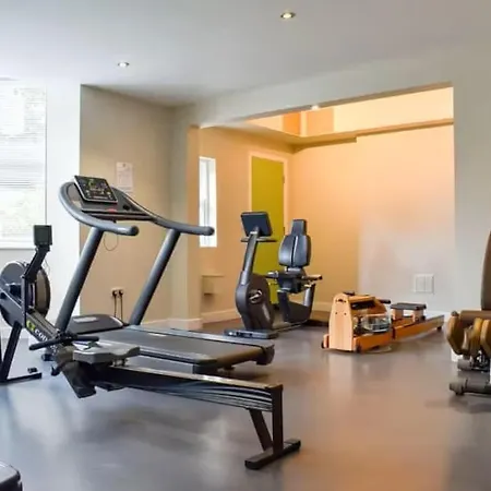Apartment Strathmore Scarborough, Pool, Gym, Parking Scarborough
