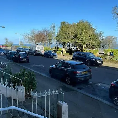 アパート Strathmore Scarborough, Pool, Gym, Parking *