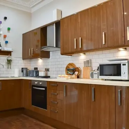 Strathmore Scarborough, Pool, Gym, Parking スカーバラ