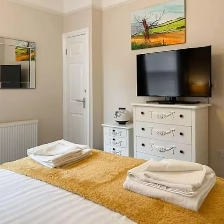 Strathmore Scarborough, Pool, Gym, Parking Appartement *