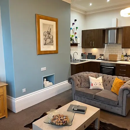 Strathmore Scarborough, Pool, Gym, Parking * Scarborough